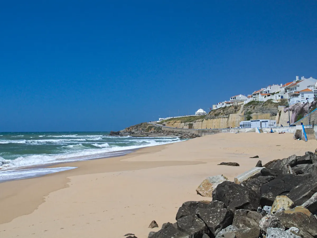 Matadouro, Reef A-frame, left and right, Ericeira